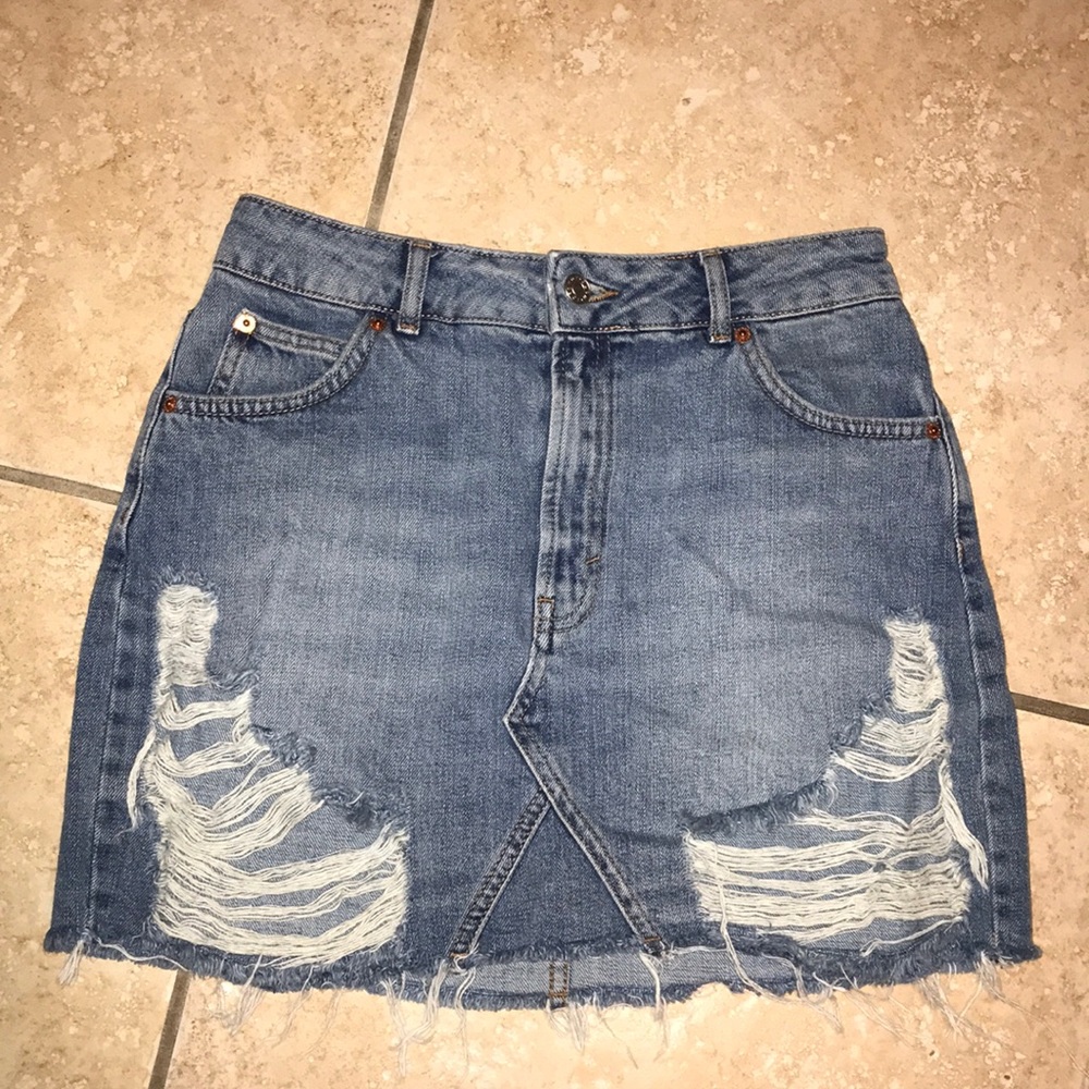 Topshop Moto Jean Skirt Size 6 Distressed